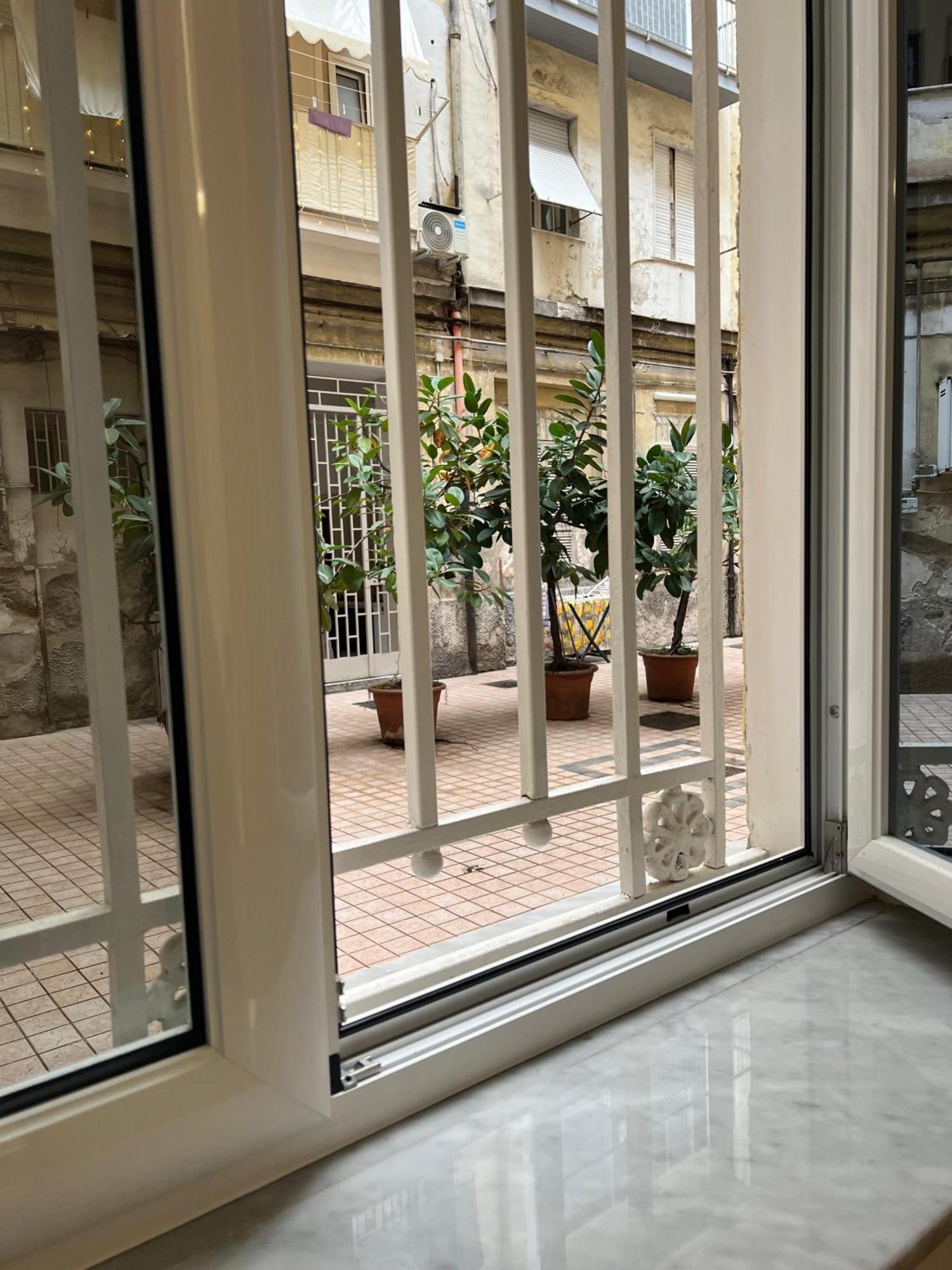 L'Ospite Napoletano Apartment Naples Exterior photo